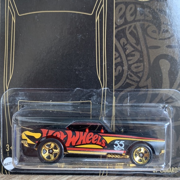 Hot Wheels 1967 Camaro Chevy 55th Anniversary Black & Yellow Series 2023 New Car - Picture 3 of 5